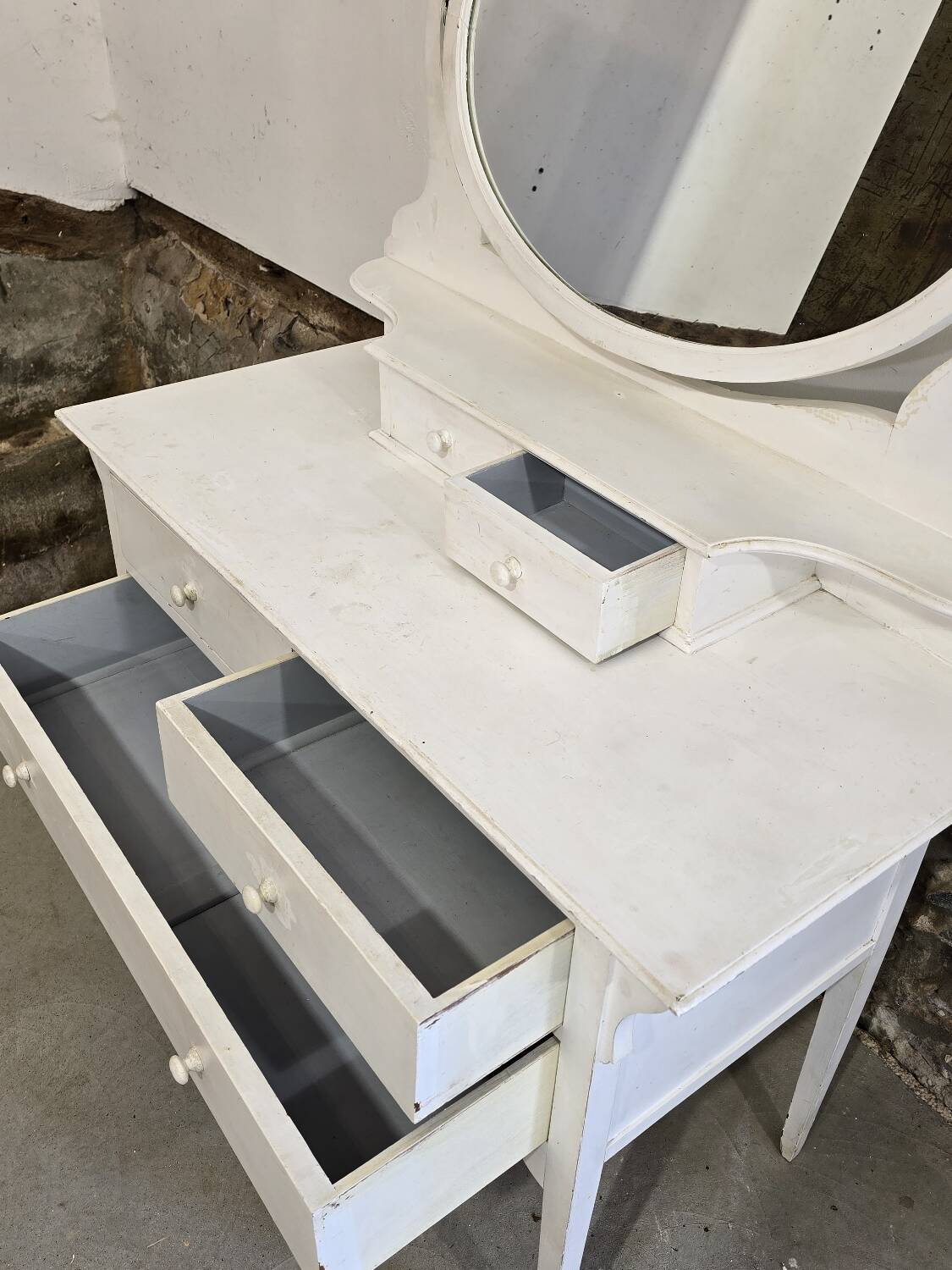 Antique 5-drawer dressing table with swivel mirror