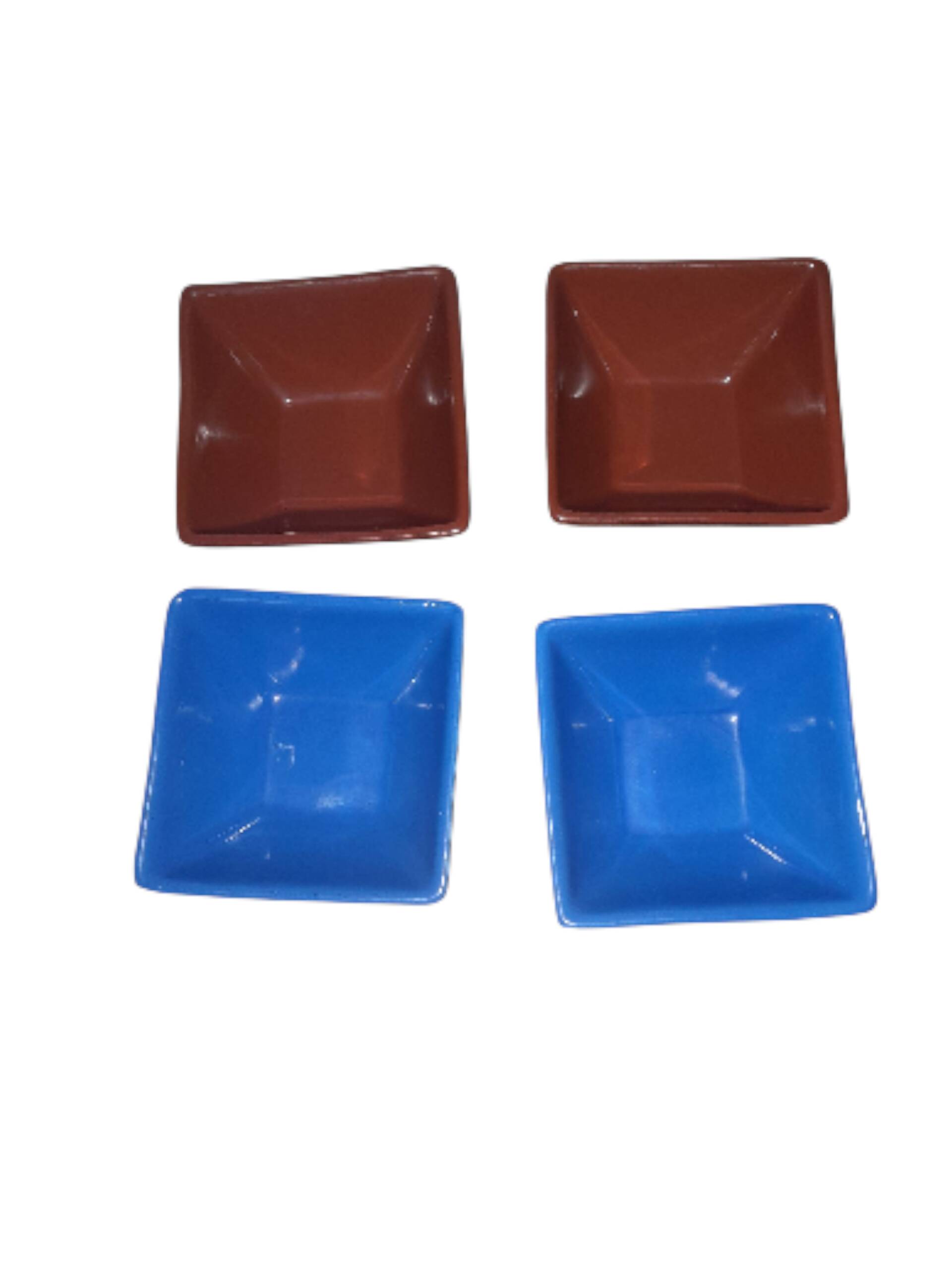 Set of 4 small ceramic bowls