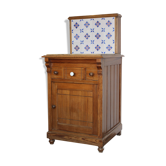 Toilet furniture in pitchpin