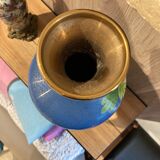 Pretty vase in partitioned enamel