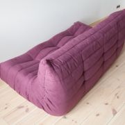 Canapé 3 places Togo en microfibre dessiné par Michel Ducaroy 1973