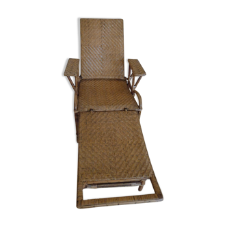 Vintage rattan chaise longue