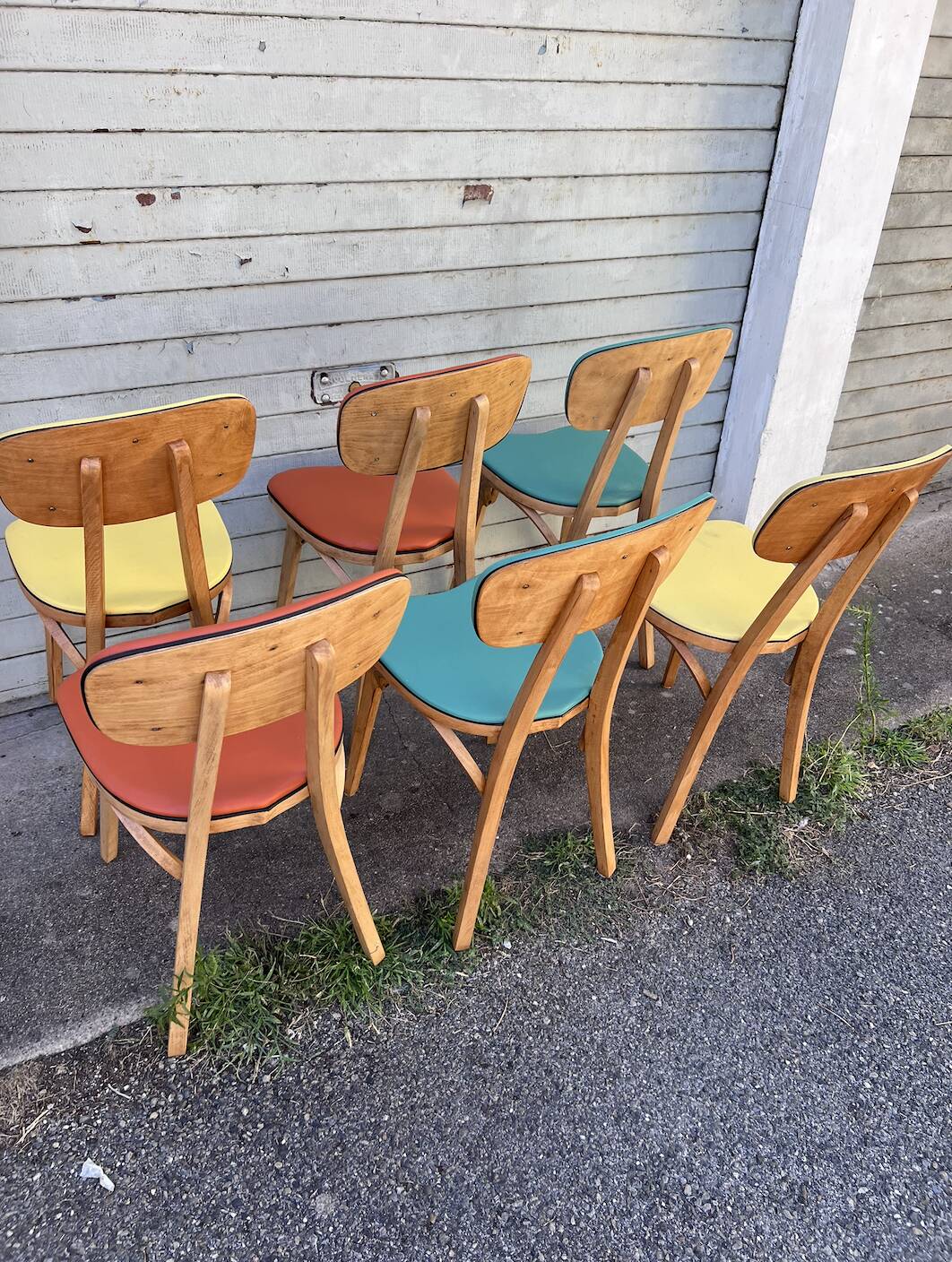 (Lot) 6 Multicoloured Compass Leg Chairs