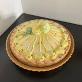 Barbotine pear tart dish