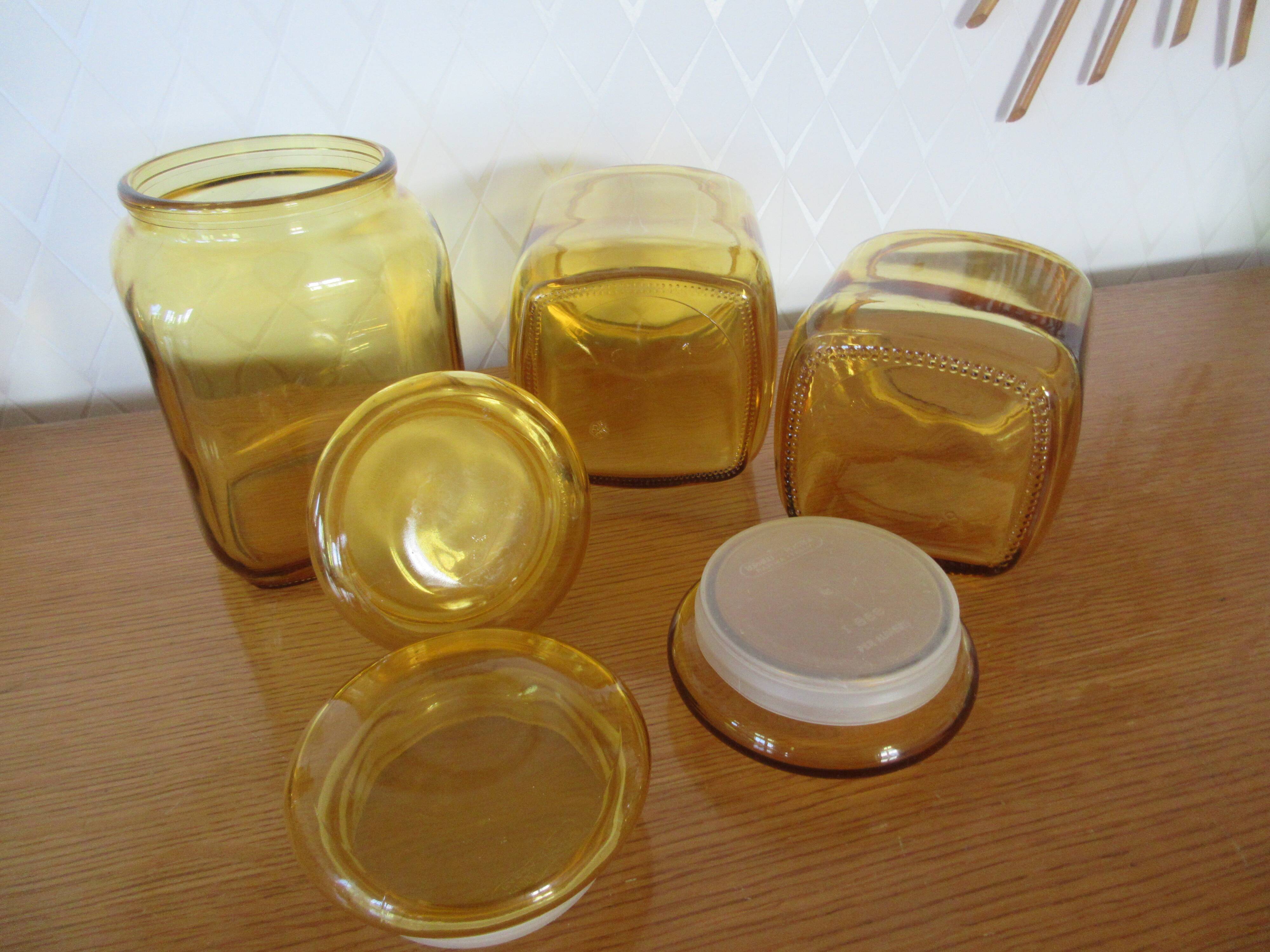 Ensemble de trois pots bocaux en verre jaune vintage