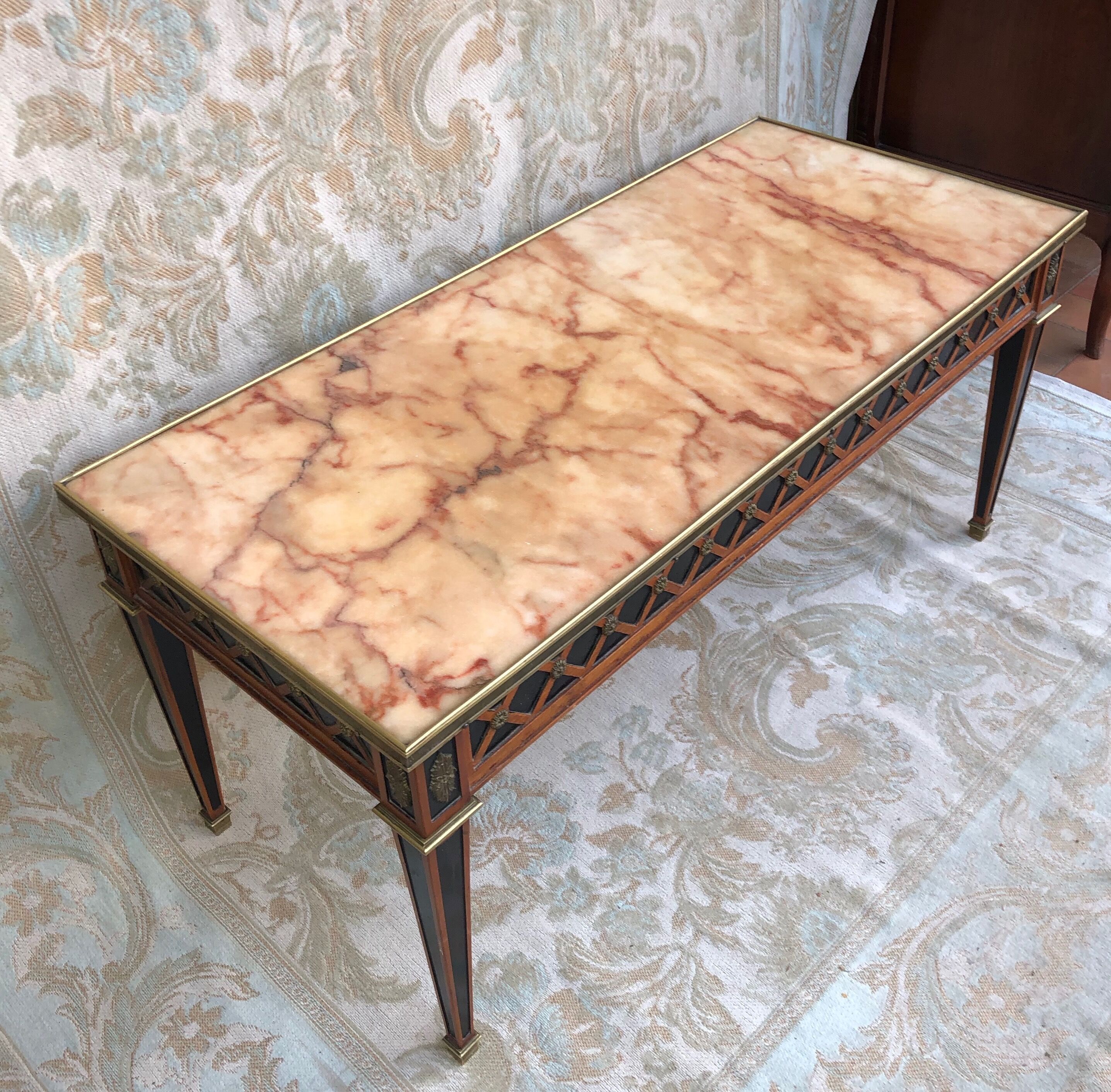 Coffee table antique Louis XVI style