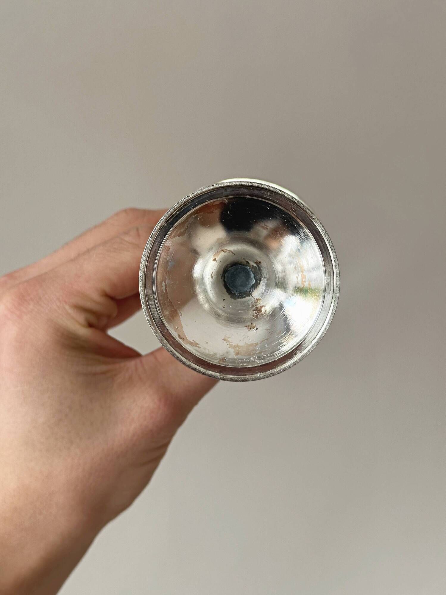 Light metal single-stem vase