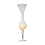 White opaline soliflore