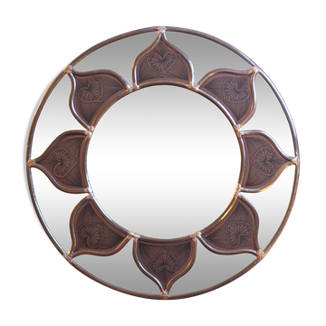 Mirror sun stained glass and ceramic inclusions