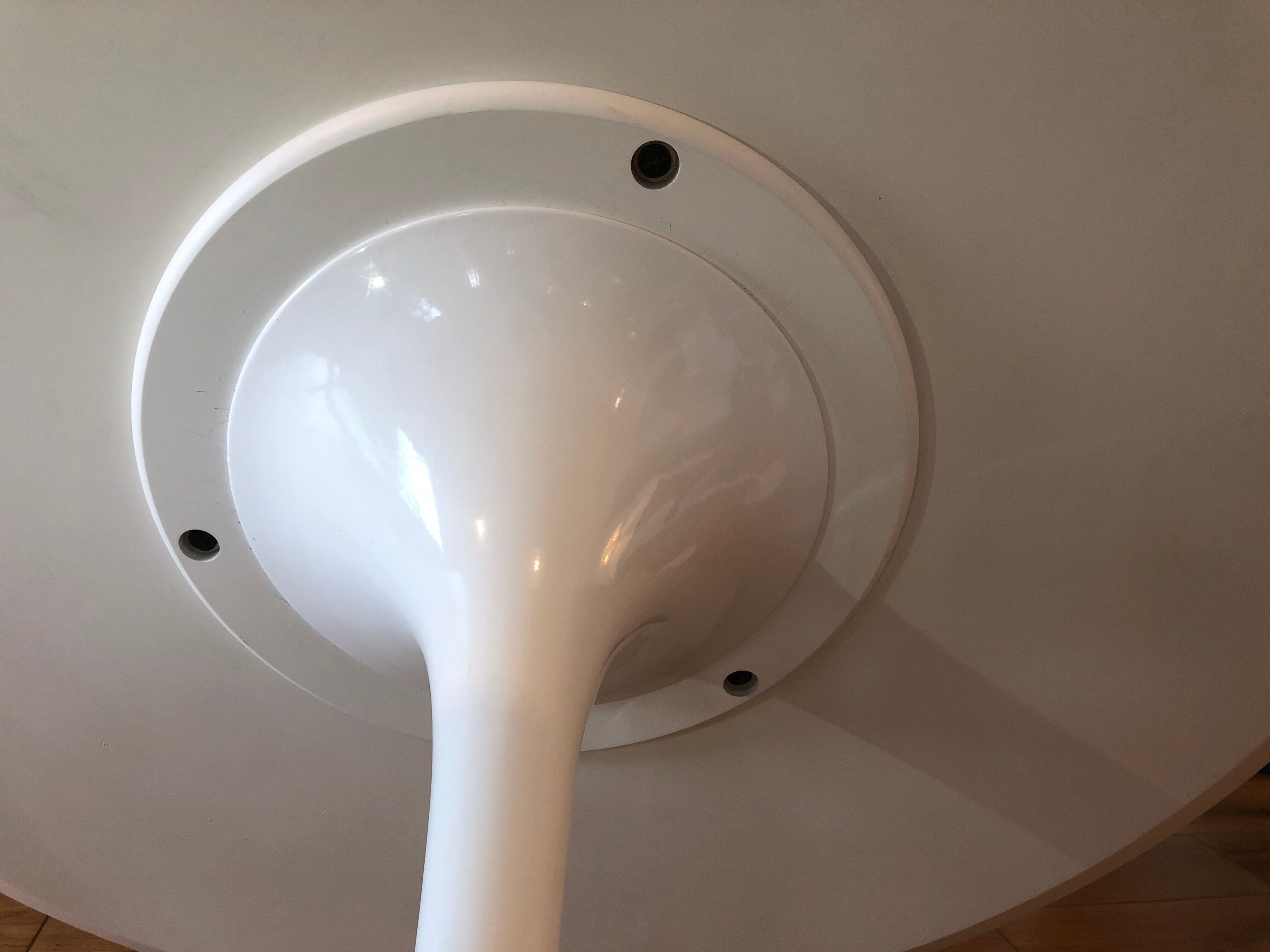 Table Tulip Knoll Eero Saarinen 137 cm