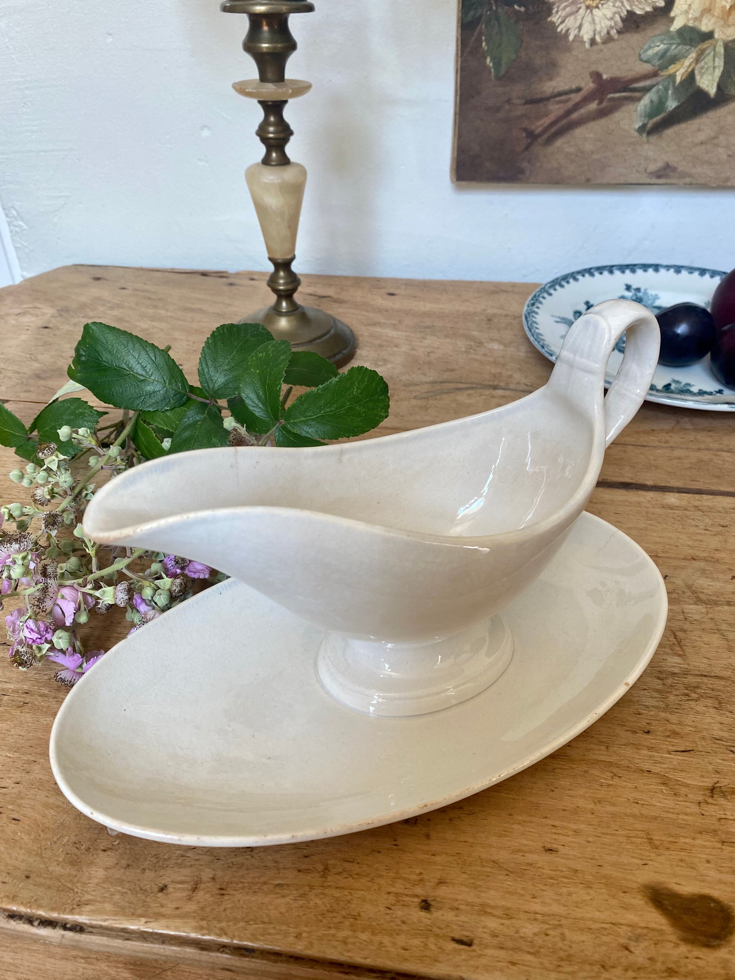 Creil and Montereau porcelain sauce boat