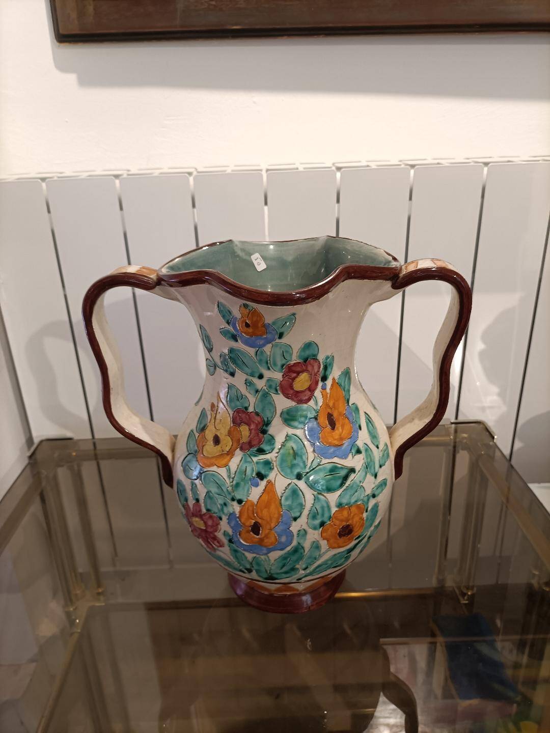 Vase ansé décor floral signé Cerart Monaco