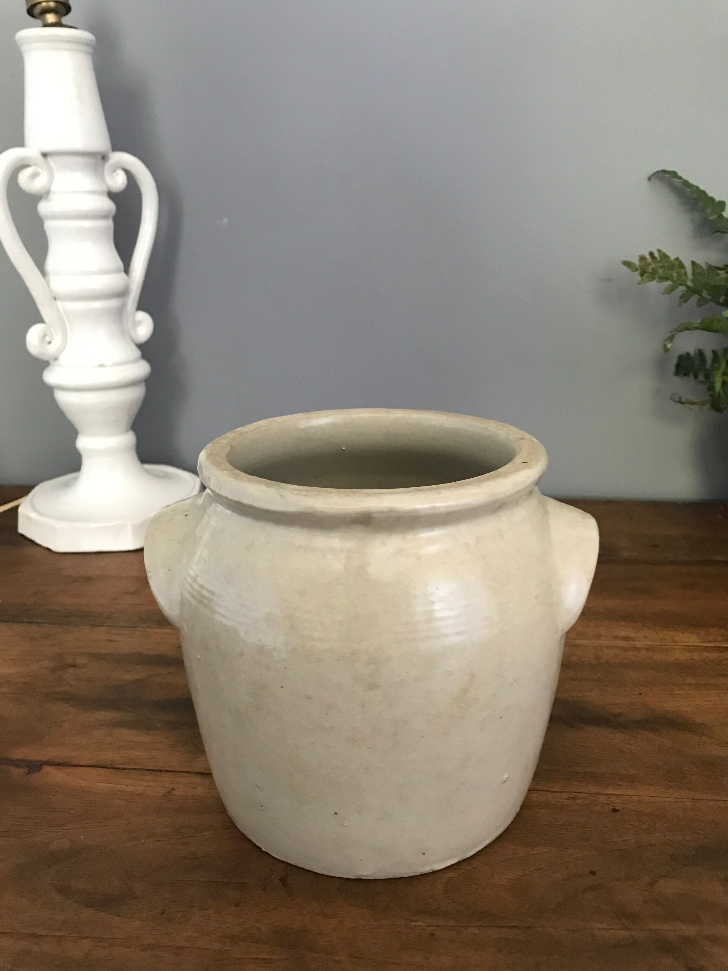 3l varnished sandstone pot