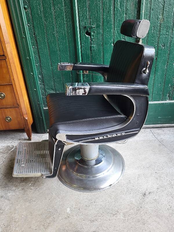 Barber chair belmont