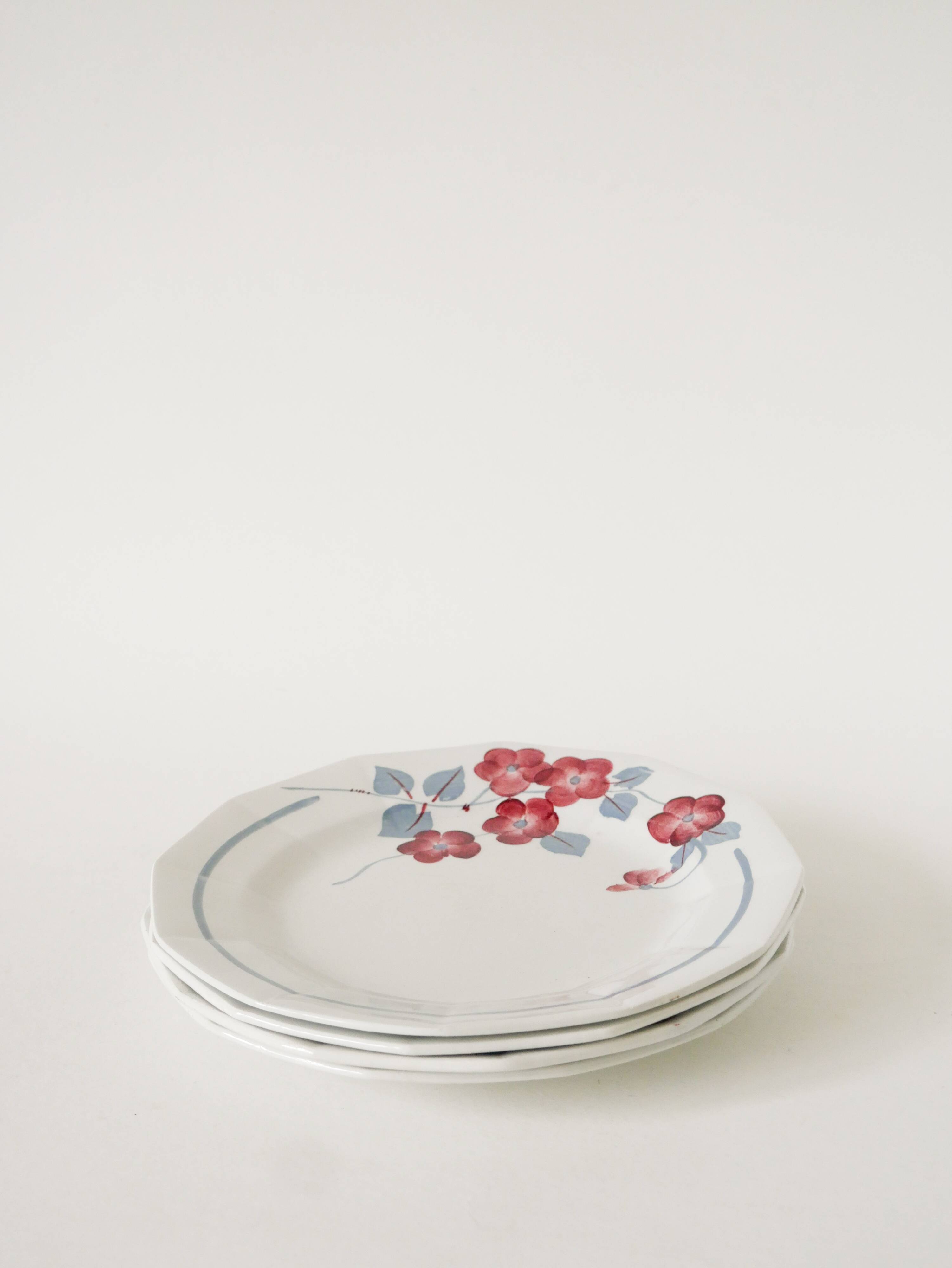 Set of 4 St Amand flat plates, Printemps model, 1950.