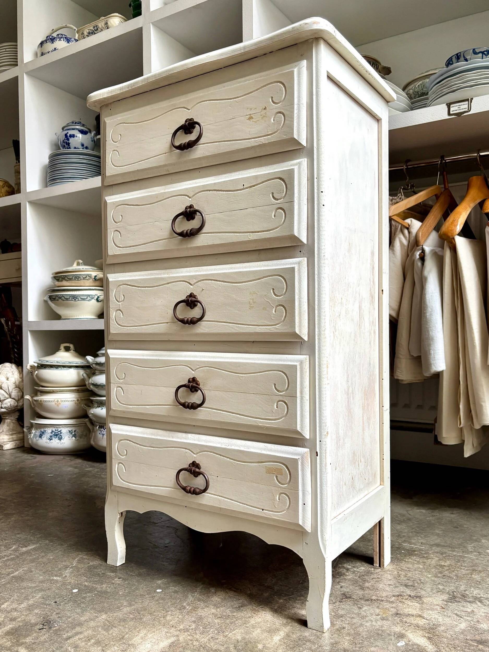 Chiffonnier 5 tiroirs en bois blanc