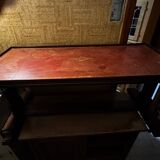 Mahogany and leather coffee table from the 19th century.
