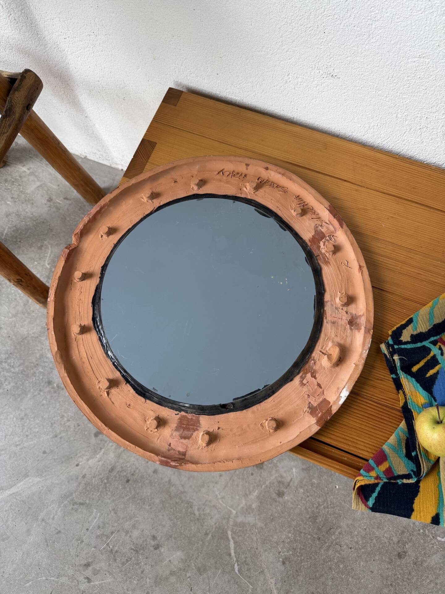 Art mirror Italy in ceramic from the 90s.