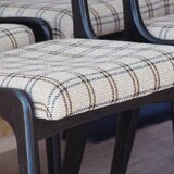 4 self-service chairs