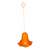 suspension en matière plastique orange époque années 70
