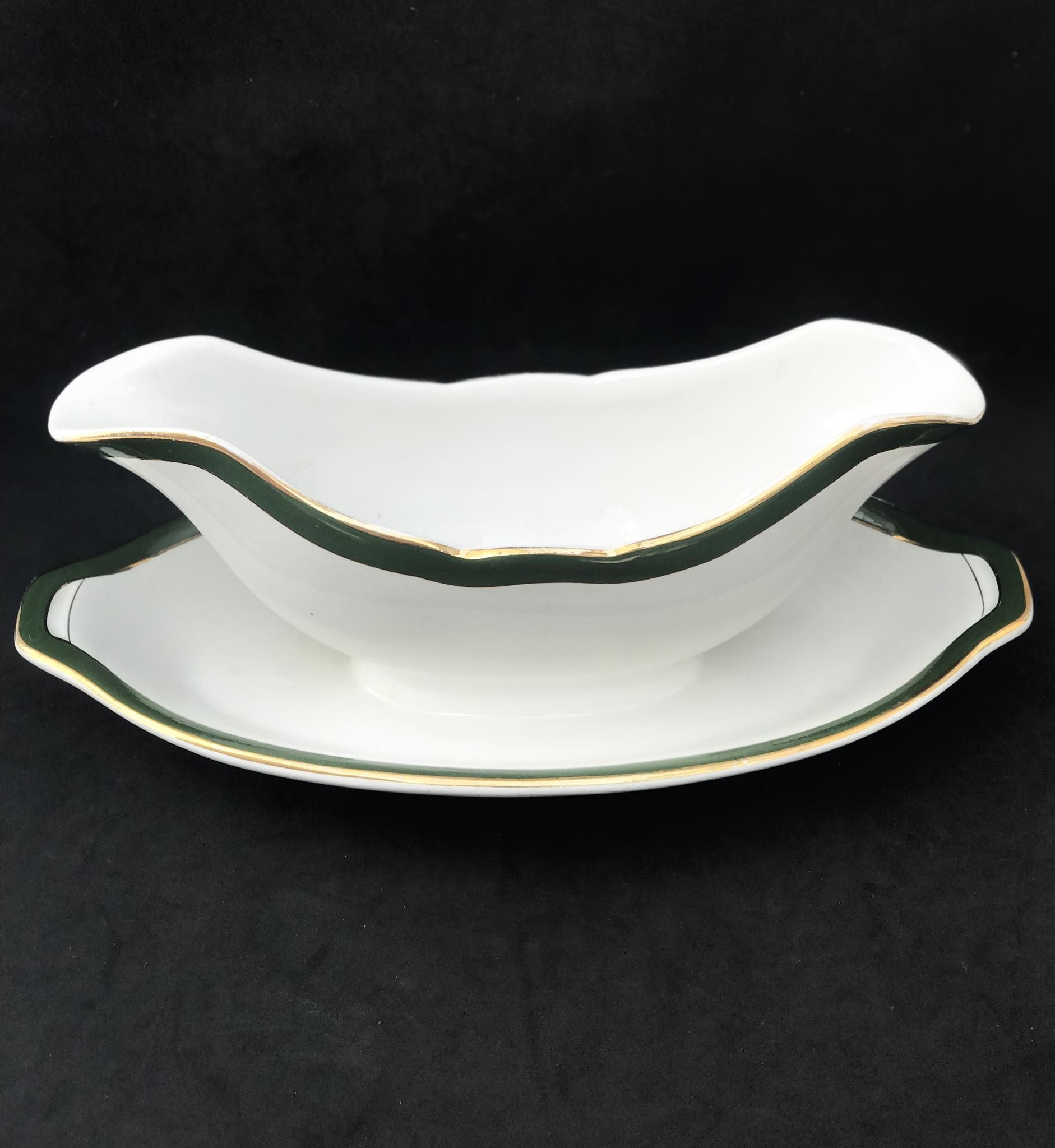 Saucière with antique attached underplate Villeroy and Boch Boch Mettlach XIX century
