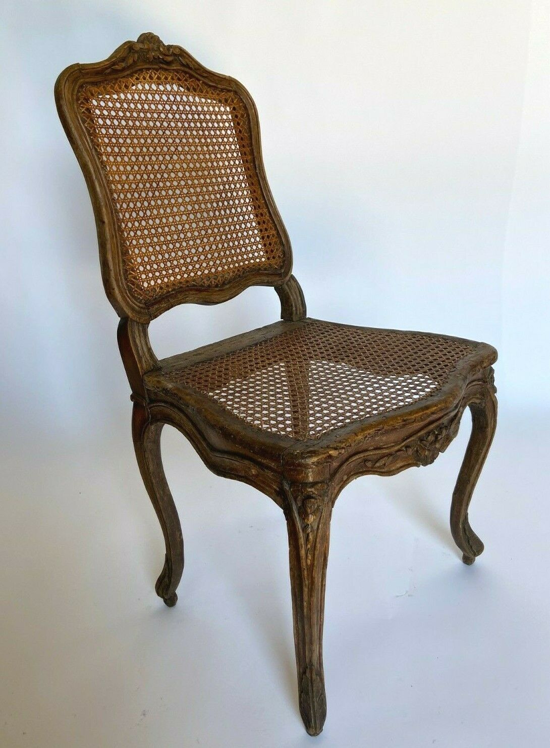 Chaise de style Louis XV decor floral cannage fin XlXeme