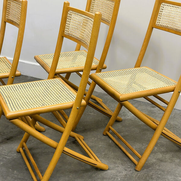 4 chaises pliantes en bois massif et osier tressé à la main, Belgique milieu XXème