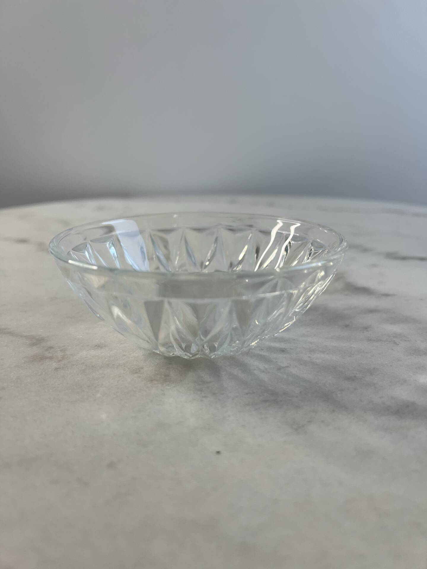 Cut glass bowl stamped France 11cm