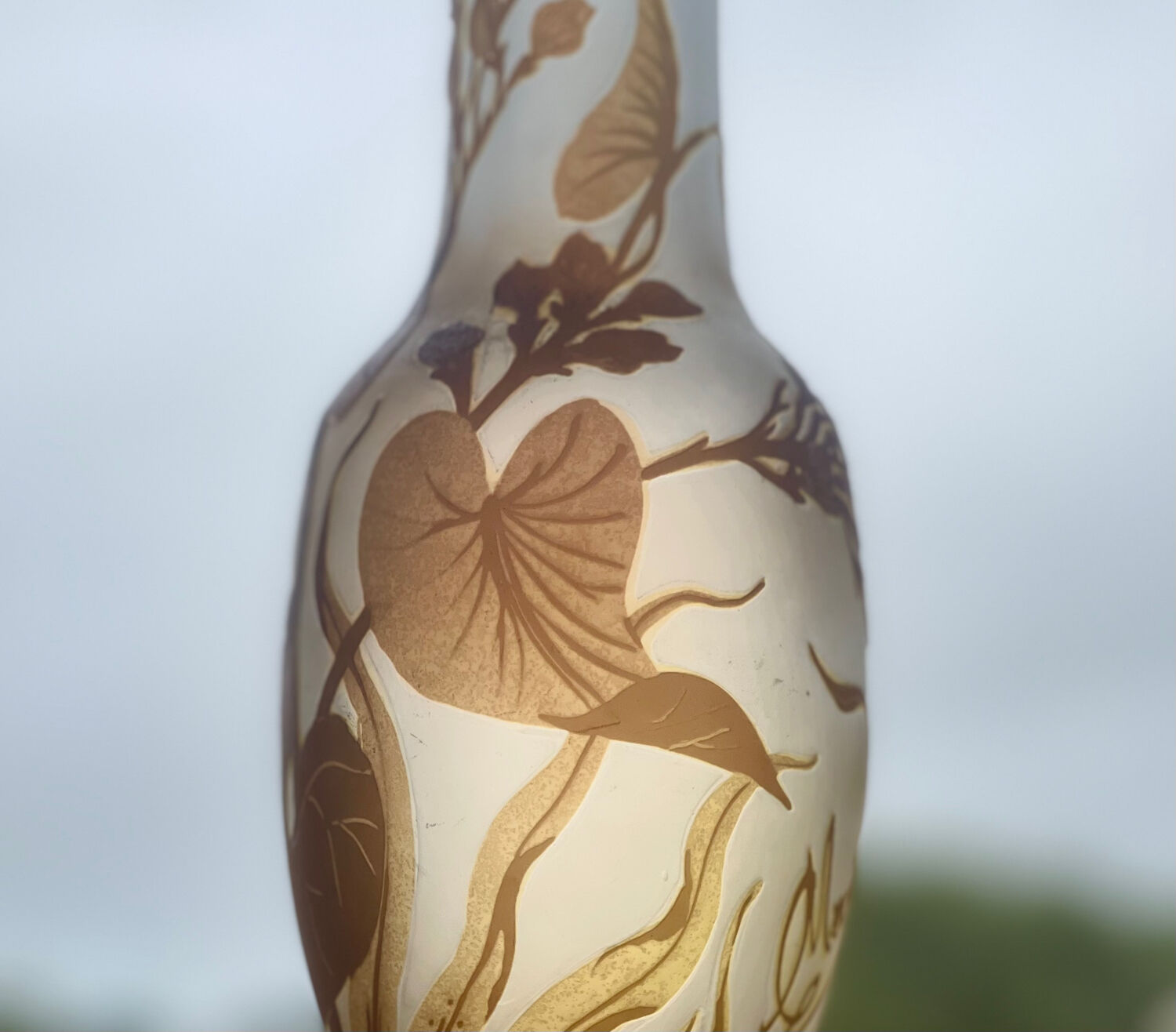 Vase in glass paste