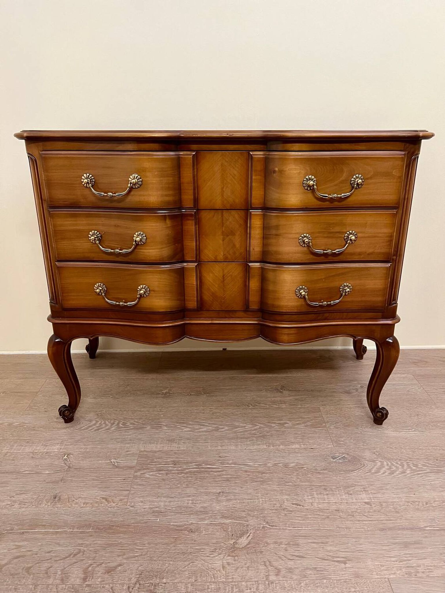 Louis XV style chest of drawers in cherry wood