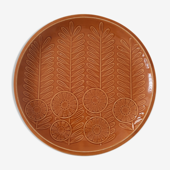 Dish or large presentation plate. Graphic flowers. Vintage typical of the 1970s. Salines