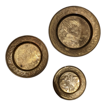 Brass saucer tray