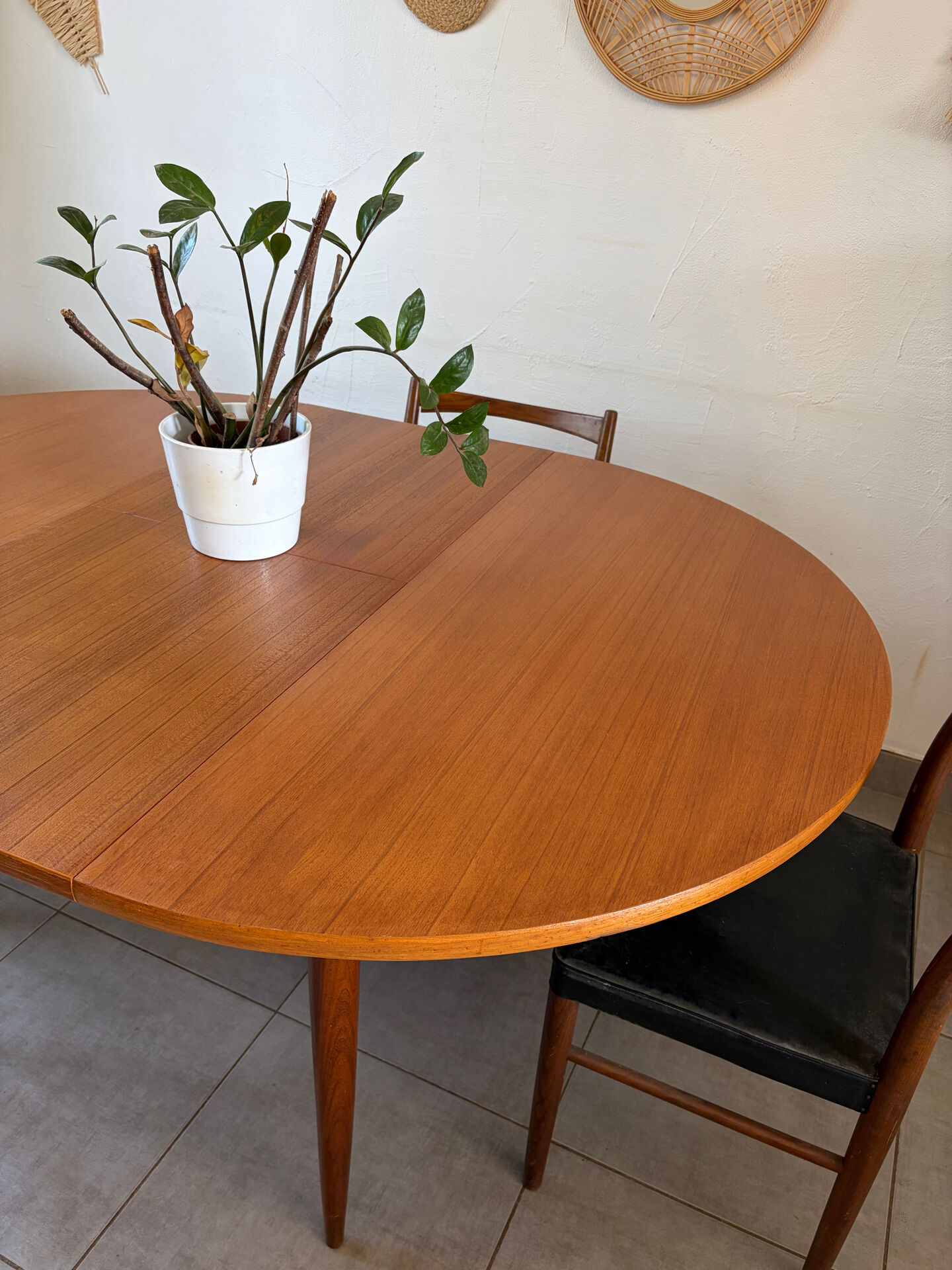 Table ronde scandinave extensible en teck