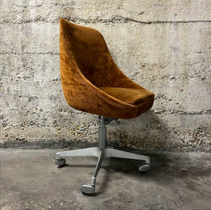 Fauteuil de bureau space age à roulettes