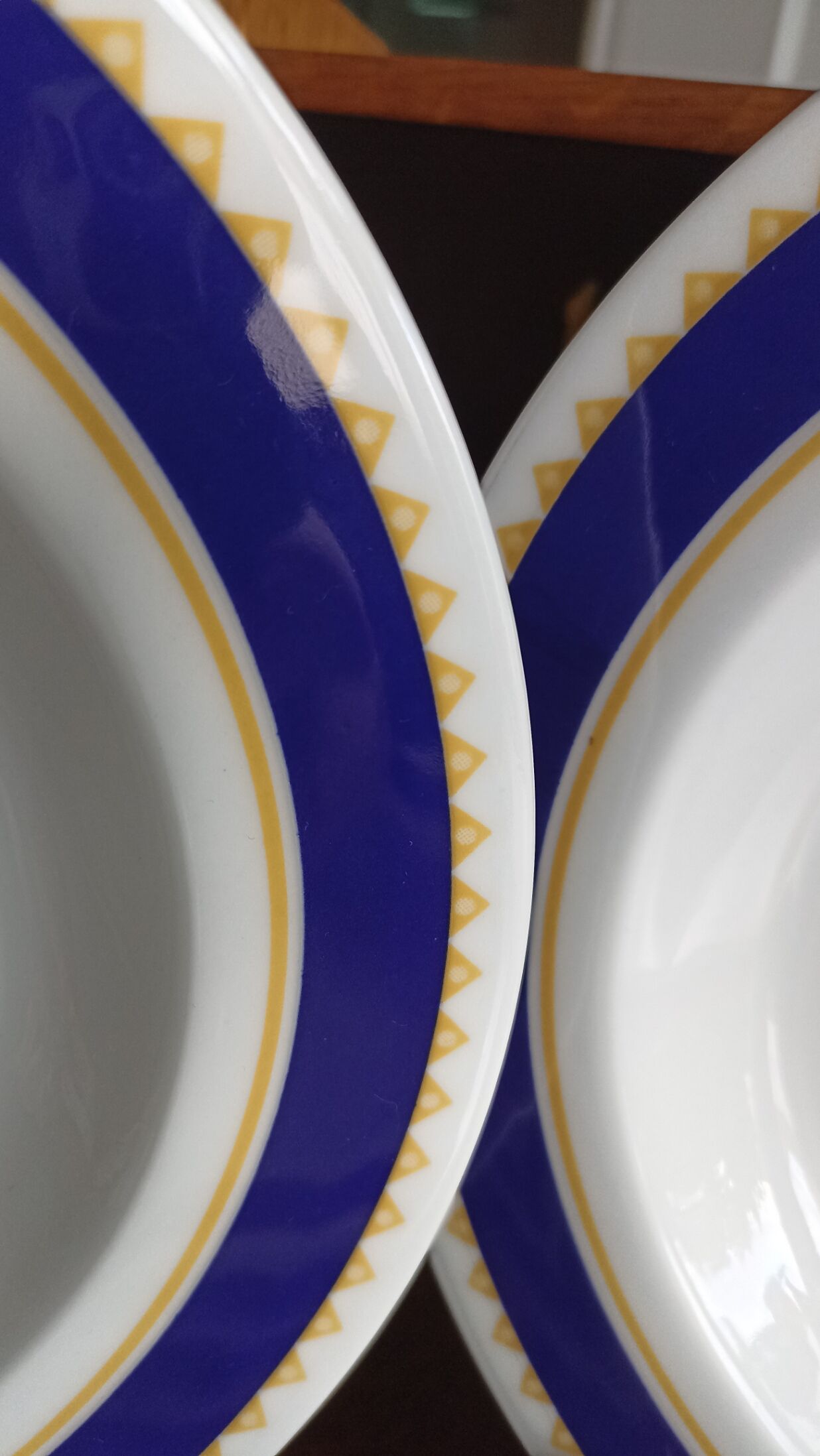 6 hollow / pasta plates by Saturnia porcelain