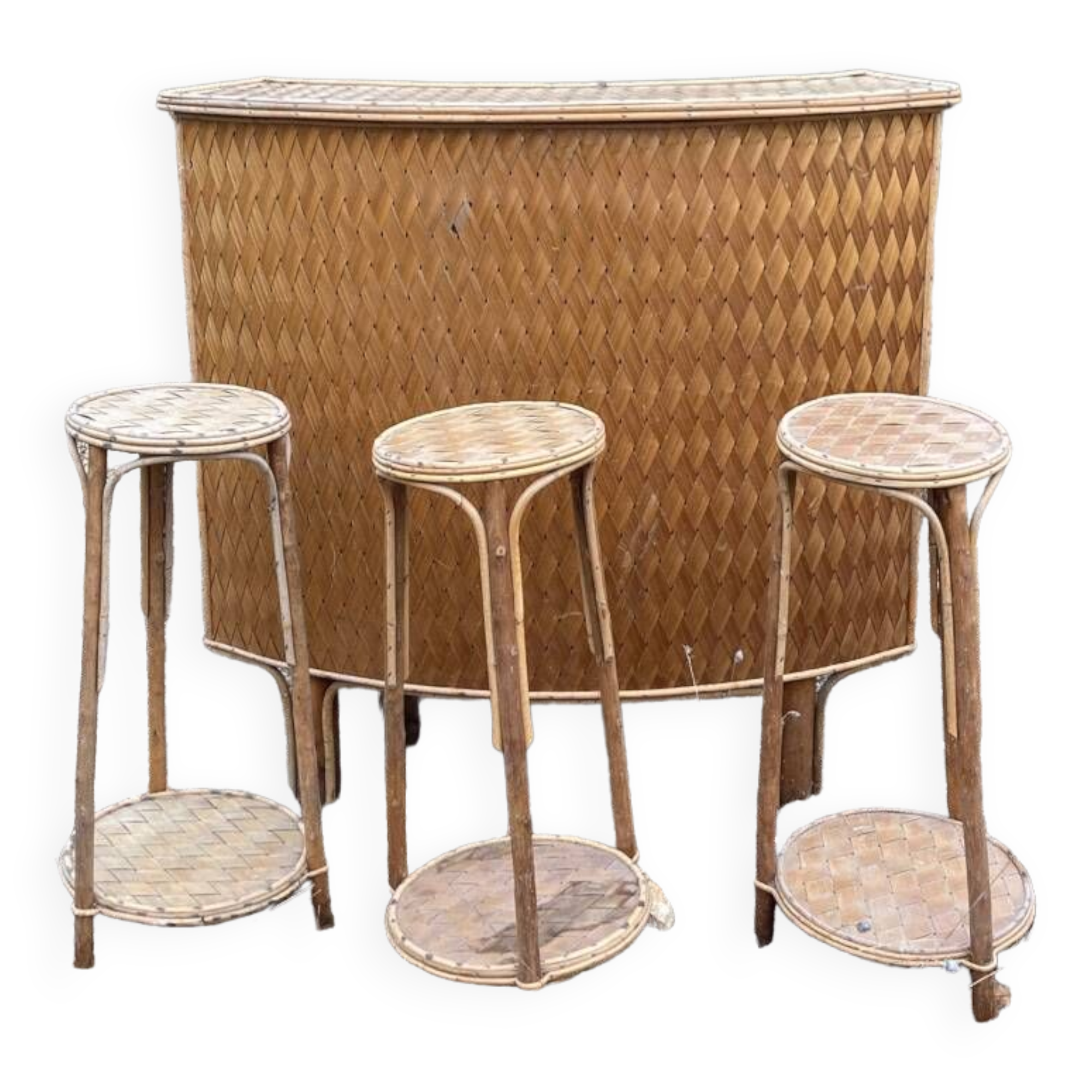 Bar et tabourets en rotin et châtaignier