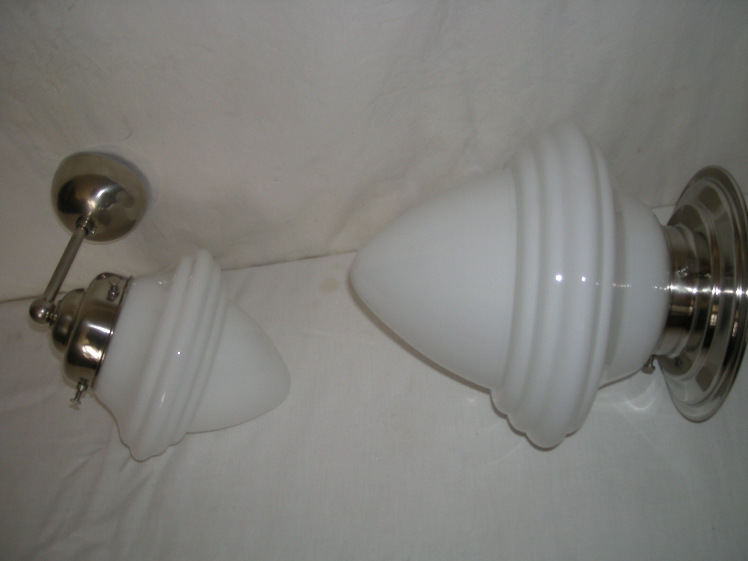 Plon gland and wall lamp