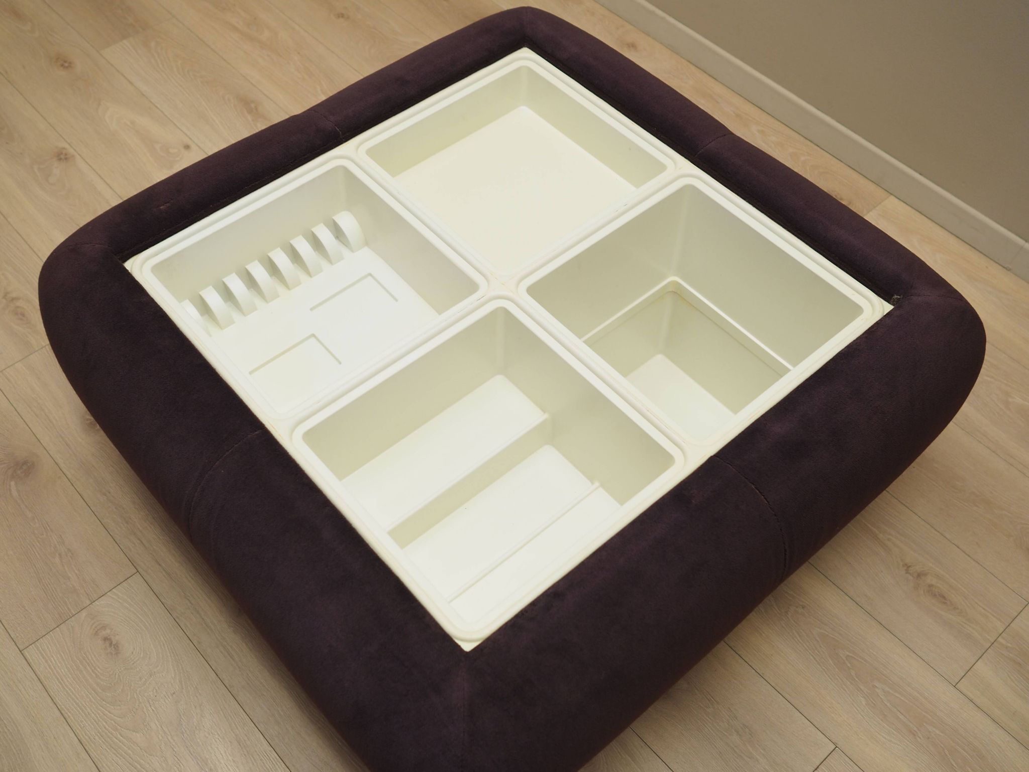 Living room set, Italian design, 1970s, designer: Rino Maturi, manufacturer