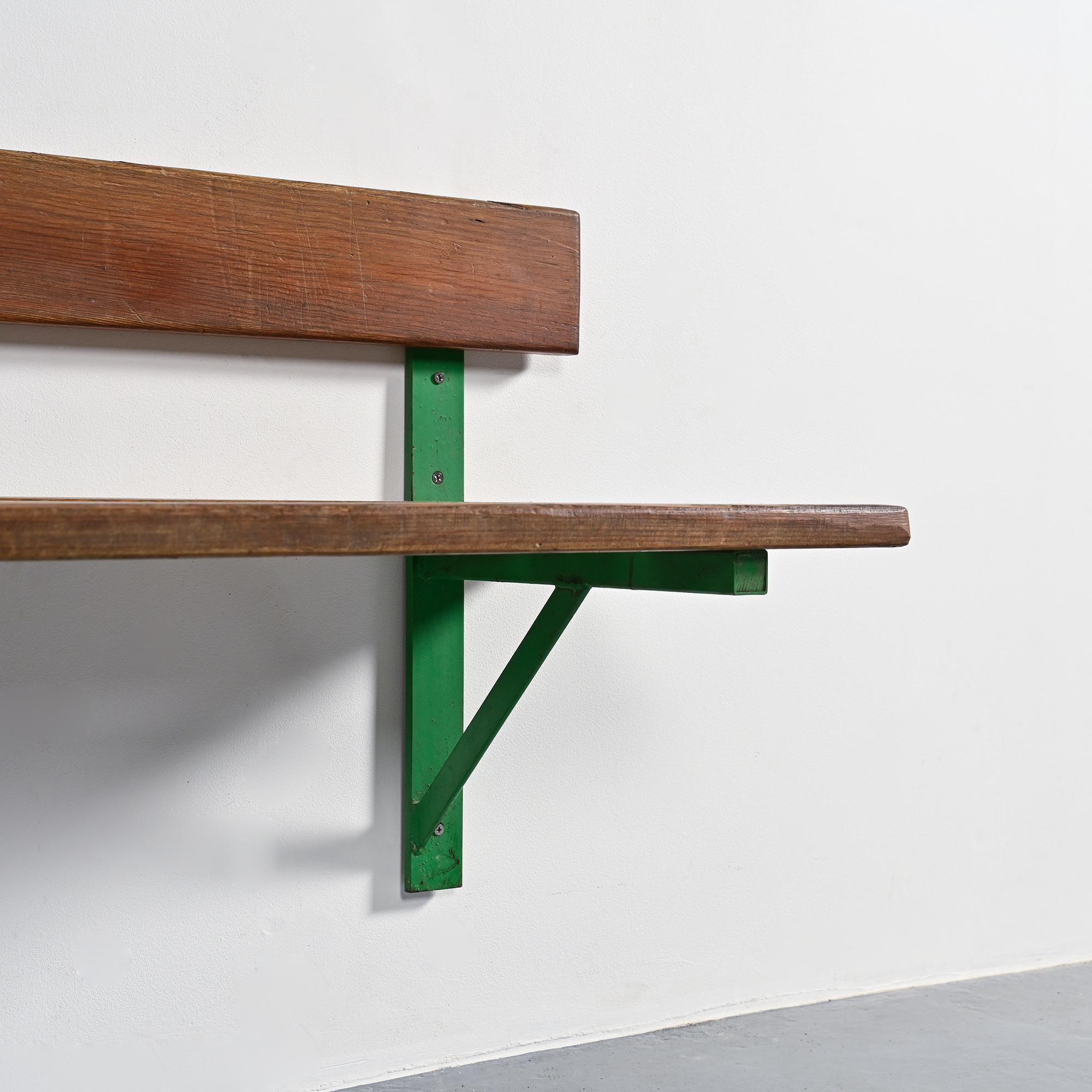 Banc mural de la résidence Le Miravidi, Arc 1800, 1974