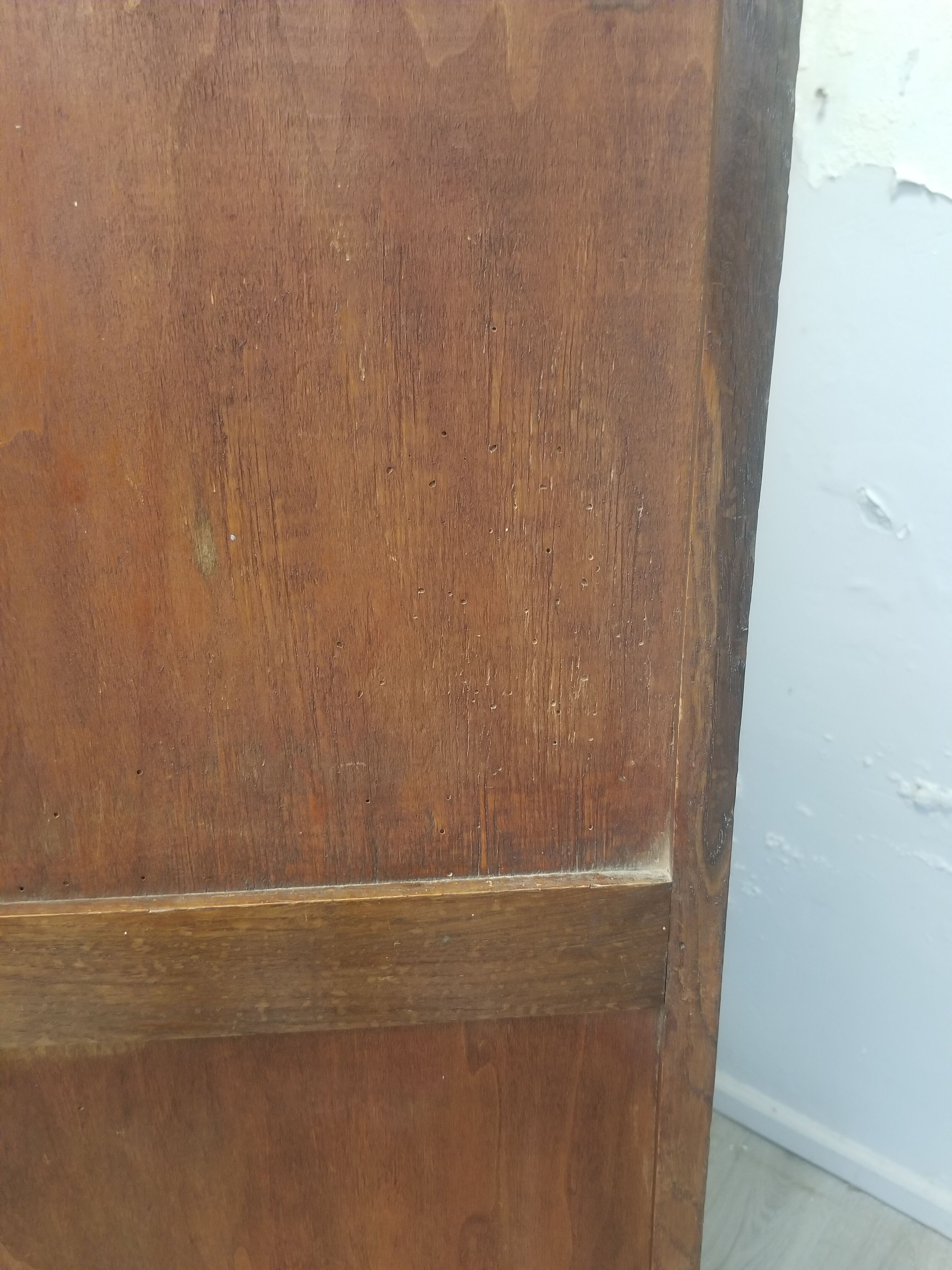 Glass cabinet