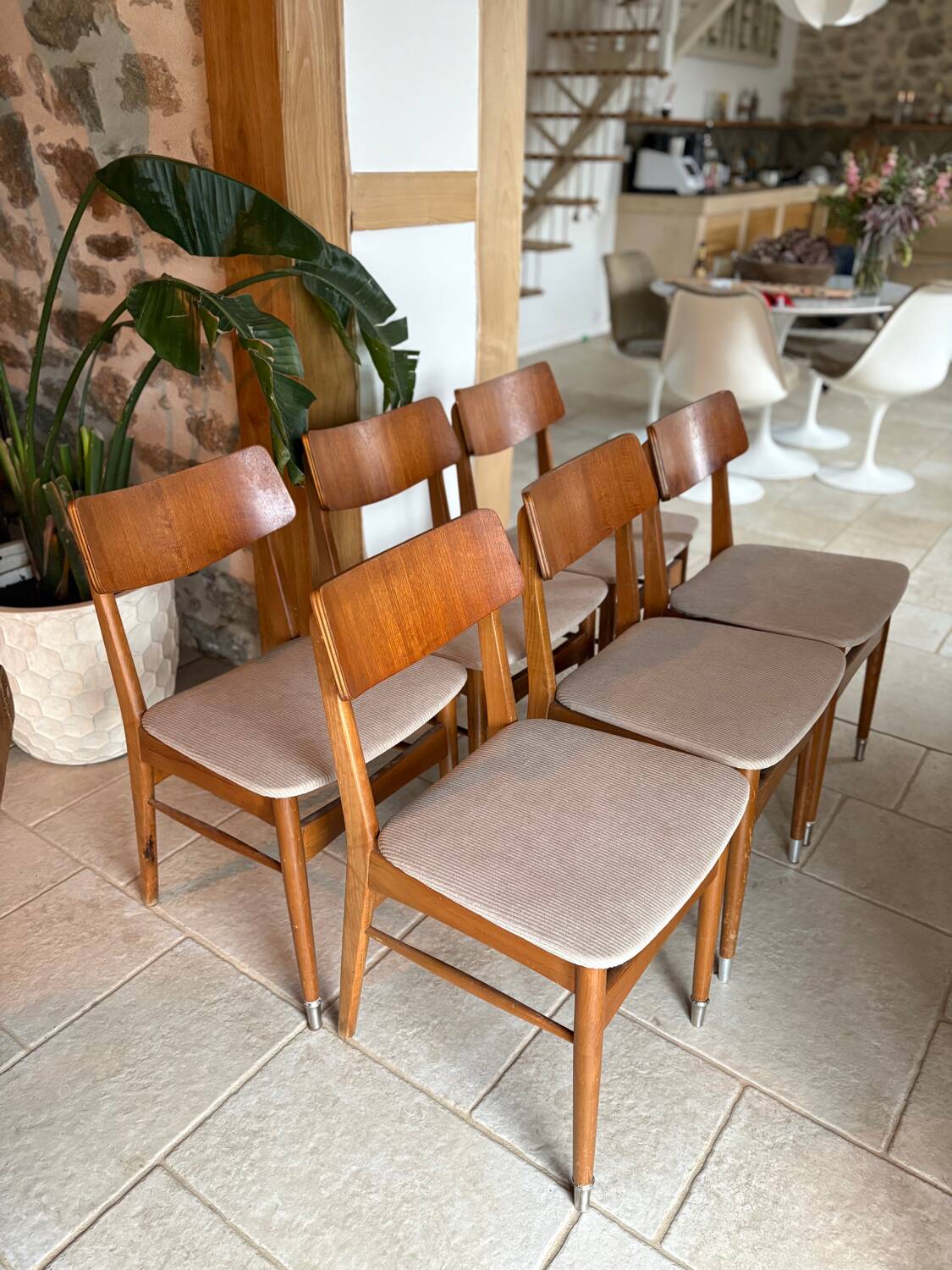 6 Scandinavian corduroy chairs