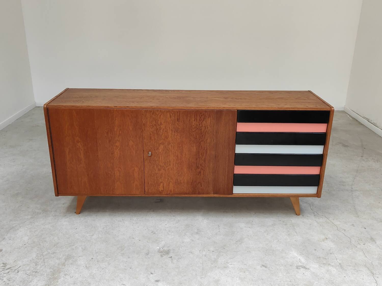 U-460 pink sideboard by Jiri Jiroutek for Interier Praha 60's