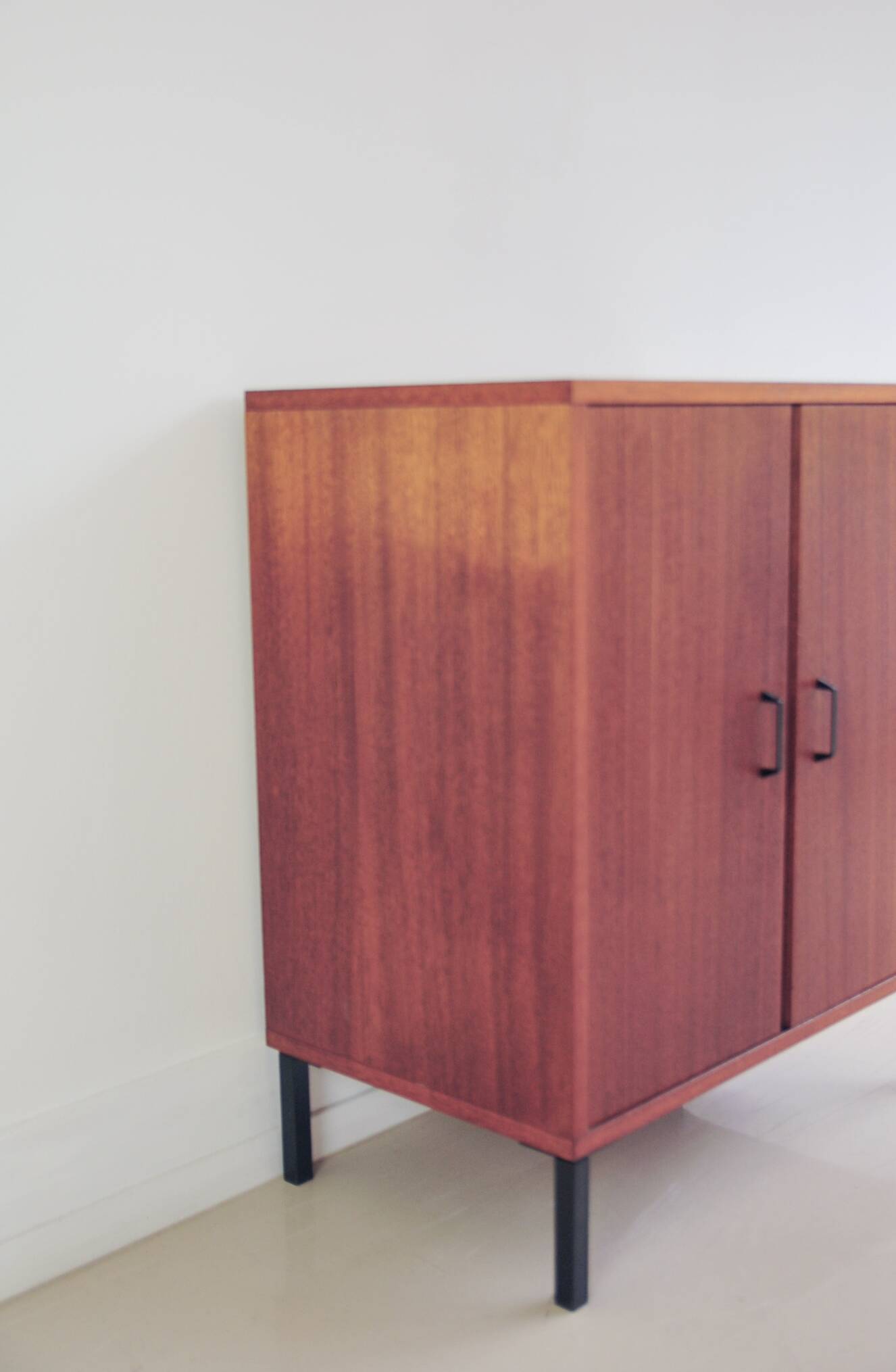 Simpla Lux vintage wardrobe with 2 doors (2)