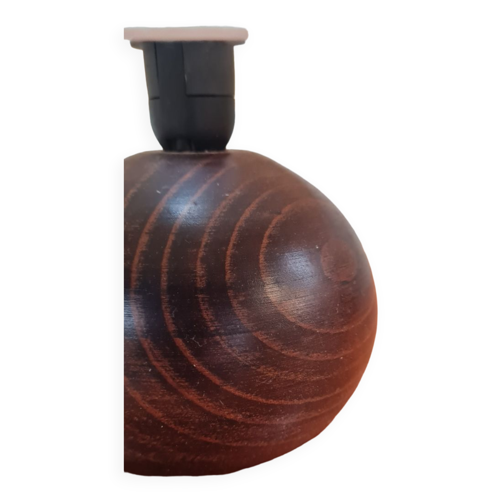 Wooden ball table lamp