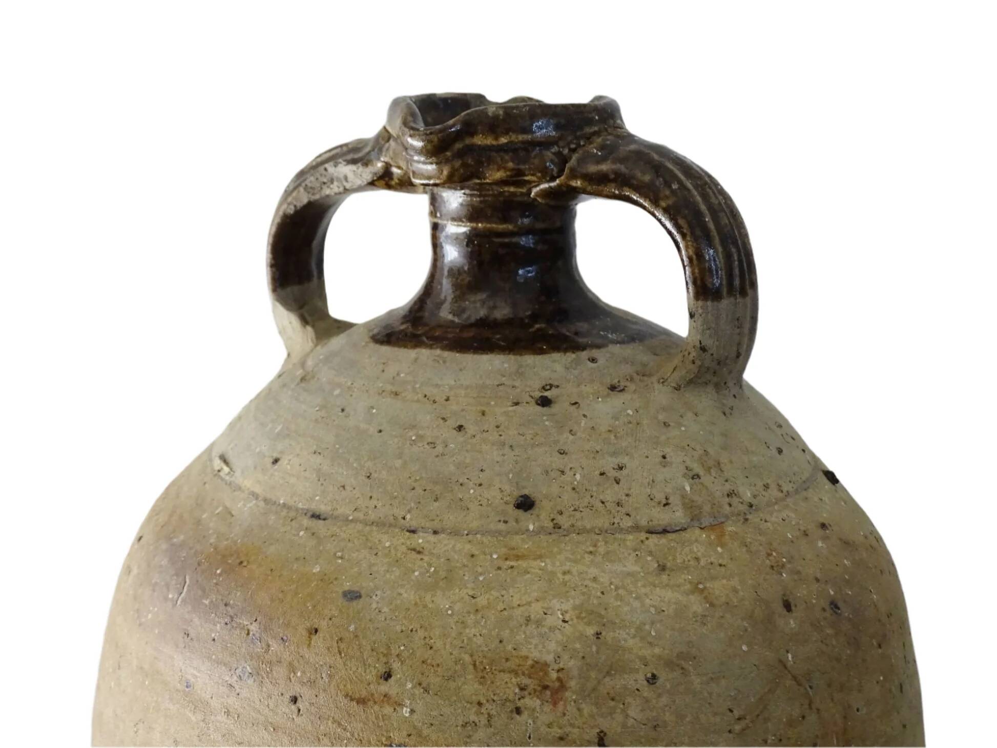 Pichet en céramique ancienne française