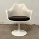 4 Tulip chairs by Eero Saarinen for Knoll