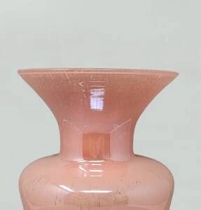 Vase antique rose soufflé en verre de Murano des années 1970 par Maestro del Vetro