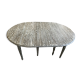 Solid oak table with 4 extension cords