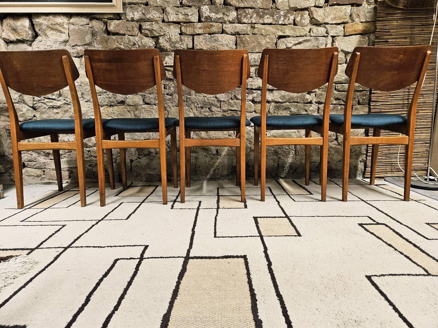 5 Scandinavian chairs