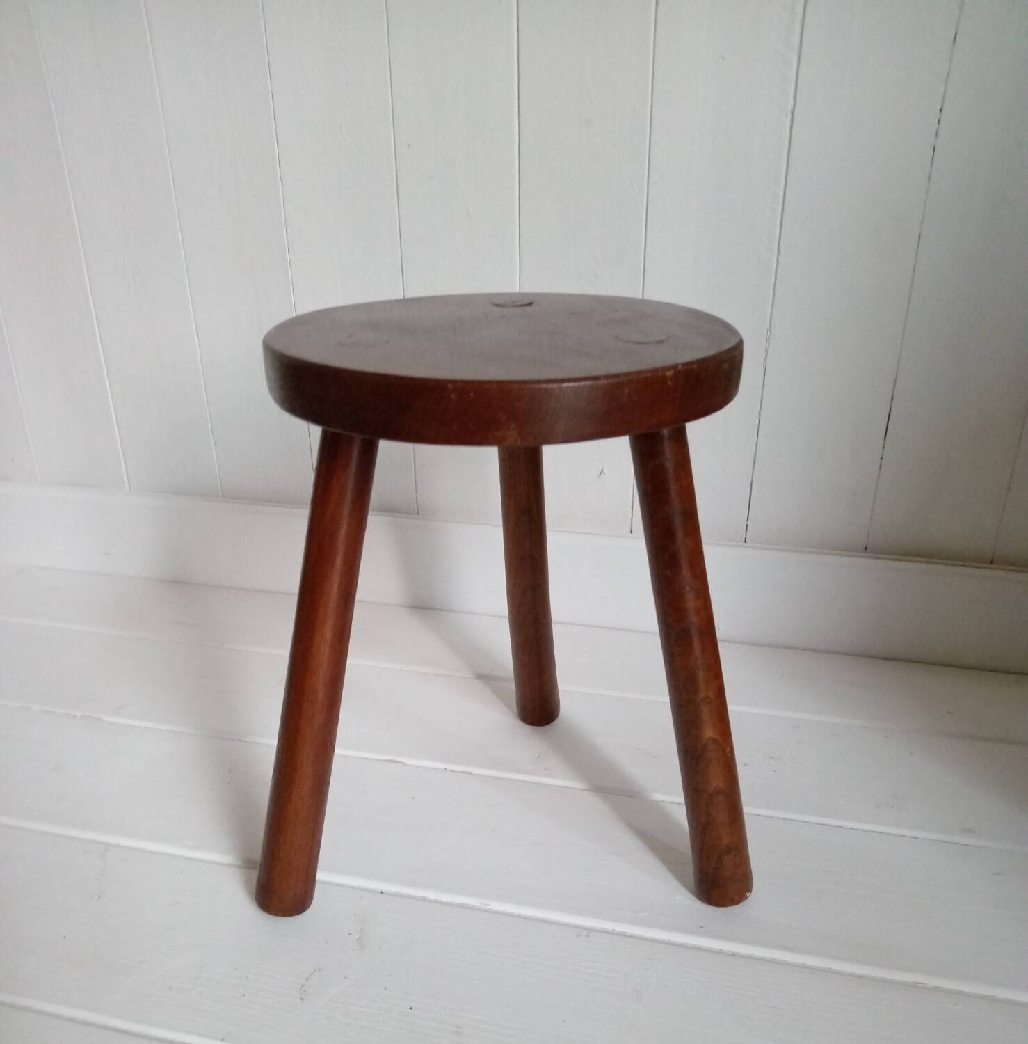 Tabouret tripode